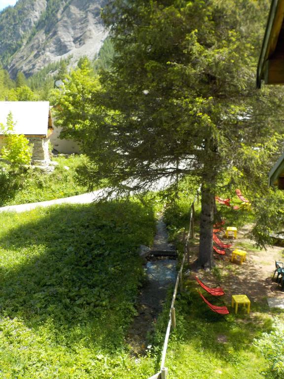 Hotel Engilberge Ailefroide Exteriör bild