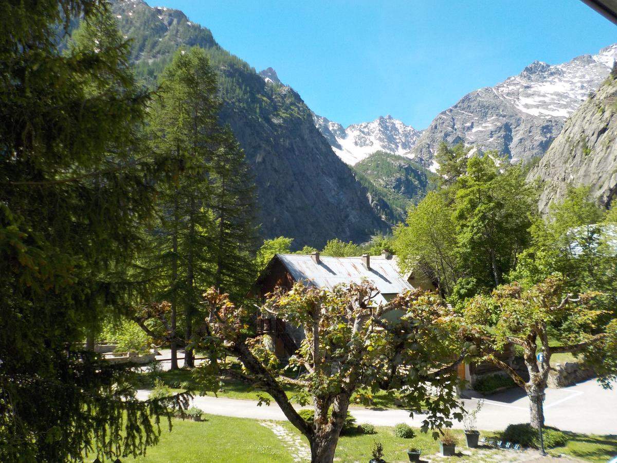 Hotel Engilberge Ailefroide Exteriör bild